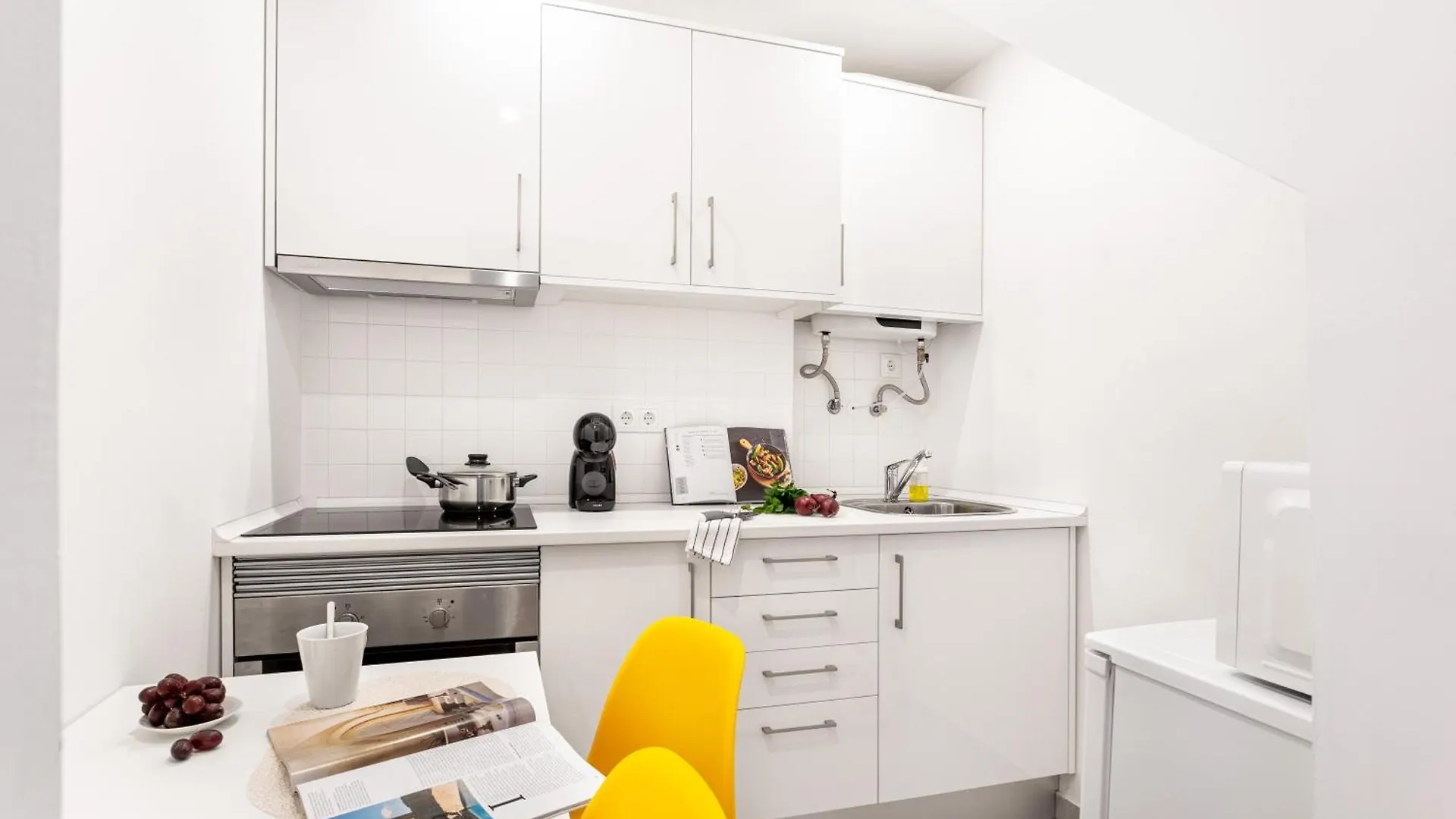 Apartment Alcantara Cozy Studios Lisbon